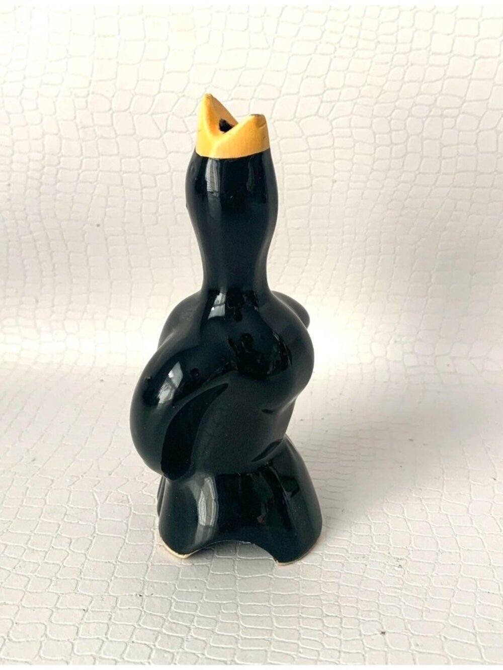 Vintage British Pottery Pie Bird Funnel Vent Baking